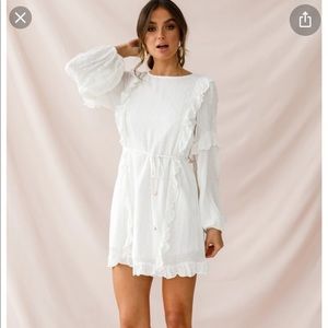 Selfie Leslie white dress